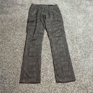 Kuhl Katerina Camo Plaid Cargo Hiking Pant Size 2